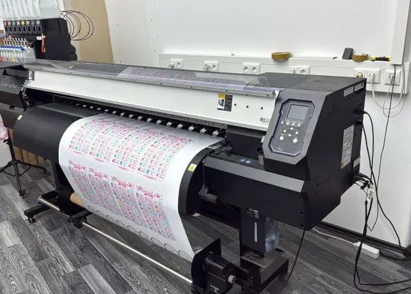 Großformat-Digitaldrucker bei WT-Regenbogen